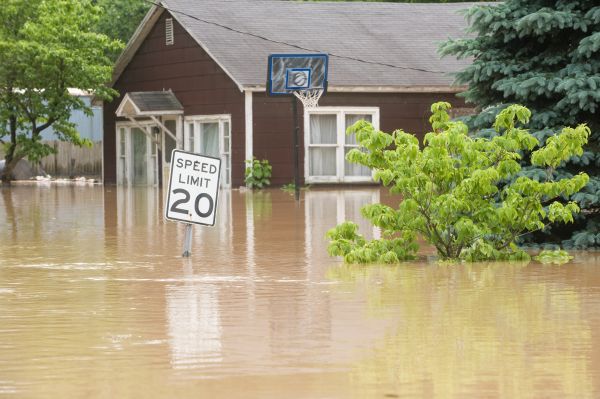 Storm Restoration Service in Valencia